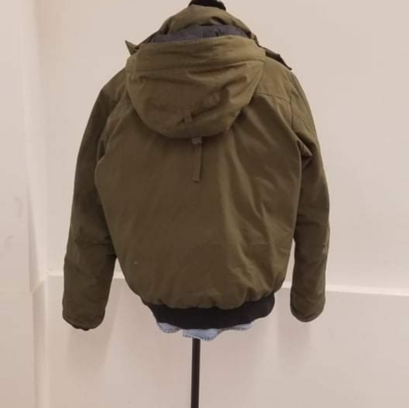 Canada goose jacket - Picture 6 of 12